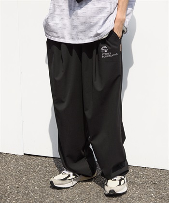 SEE SEE×S.F.C　TWO TUCK PANTS（WOOLTORO）