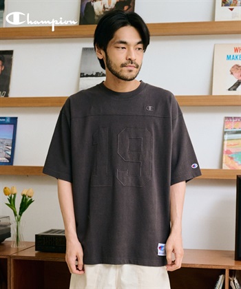 Champion / 刺繡LOGO厚磅足球T恤