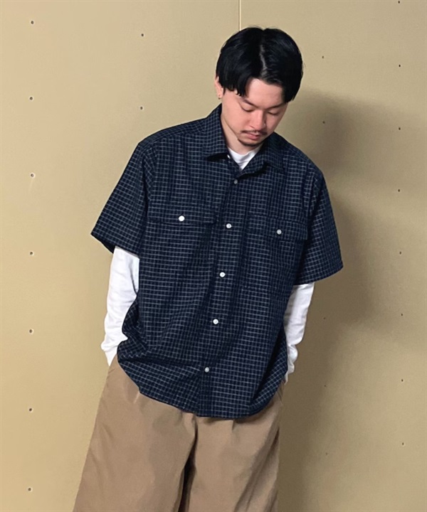 雙口袋短袖襯衫