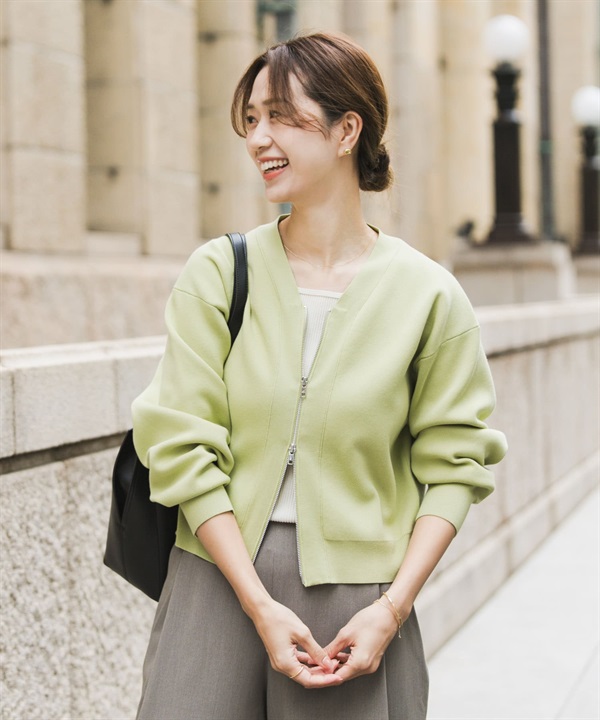 『UR TECH Renew Knit 』V領拉鍊開襟衫