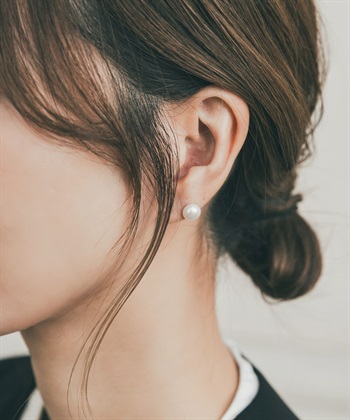 淡水珍珠針式耳環