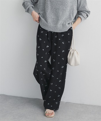 花樣刺繡輕便長褲