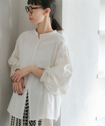 刺繡蓬袖罩衫