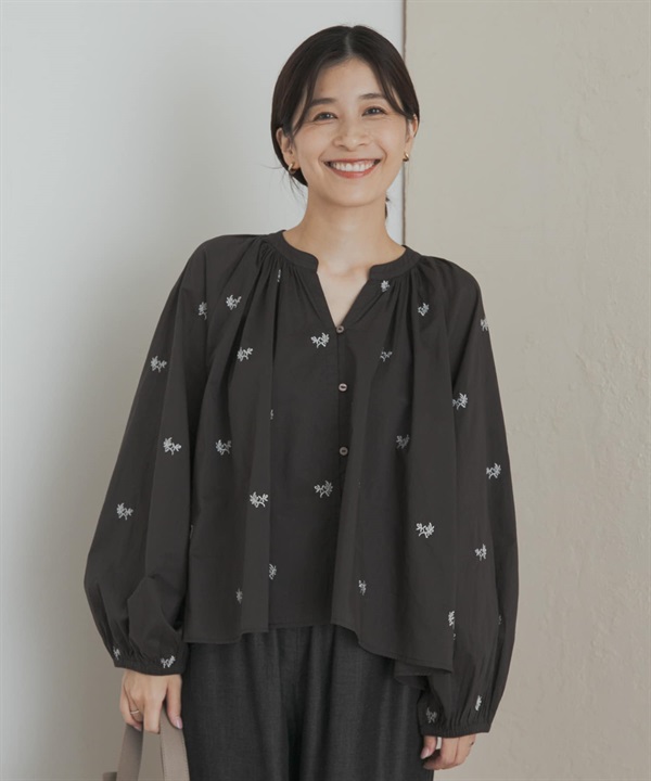 葉片銀蔥刺繡罩衫