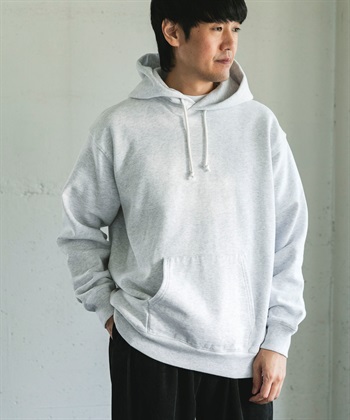 裏起毛連帽上衣