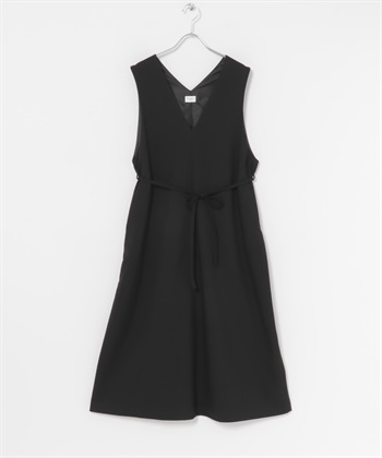 UR TECH 斜紋傘狀背心裙(黑色-M-BLACK)