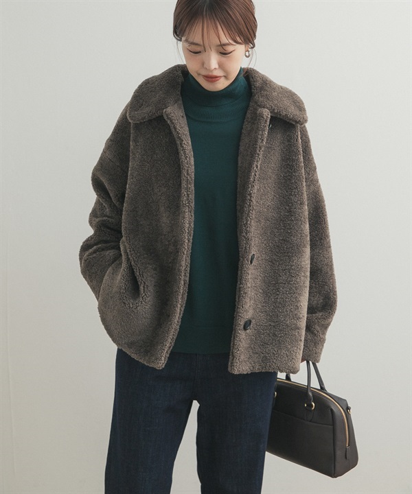 繭型絨毛大衣