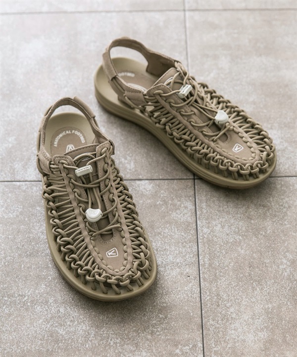 KEEN / UNEEK 拉繩涼鞋 卡其色(男)