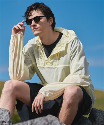 EKAL / 全天候連帽套頭外套