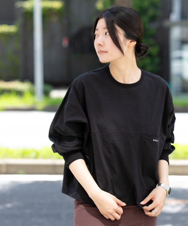 剪接蝙蝠袖上衣