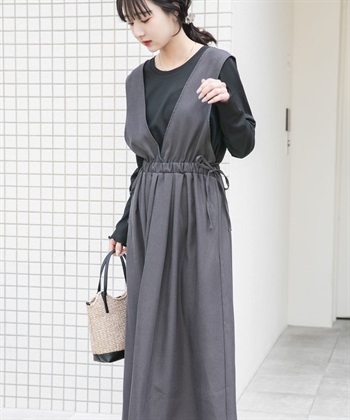 【成套組合】碎褶背心裙 × 長袖T恤