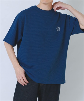 刺繡緹花涼感五分袖上衣