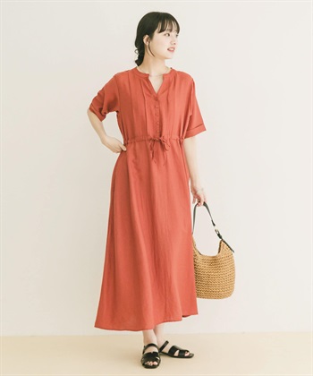 腰部蝴蝶結短袖洋裝