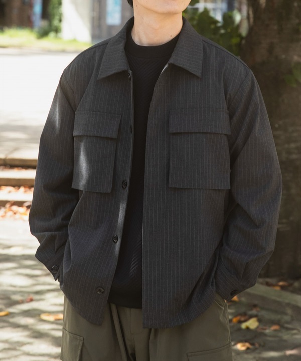 細直條紋暗門襟夾克