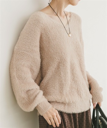 寬鬆絨毛V領針織衫