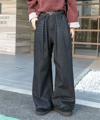 附腰帶寬版牛仔褲