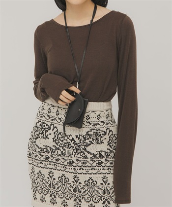 打褶垂墜感長袖T恤