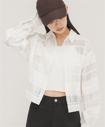 透膚格紋短版襯衫