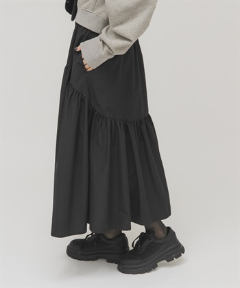 蓬鬆中長裙
