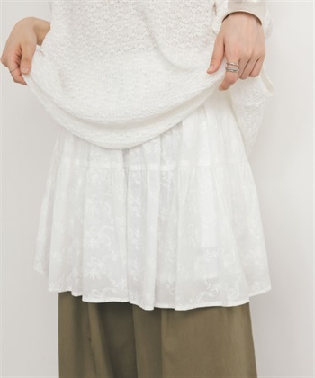 刺繡迷你裙