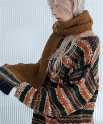 多彩橫紋寬鬆針織衫