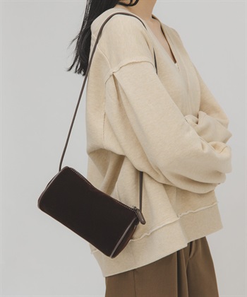 縫線設計絲絨迷你包