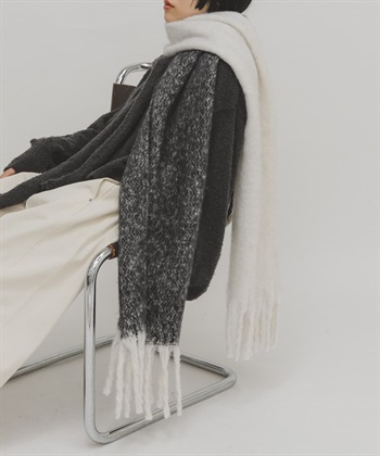 粗流蘇配色圍巾