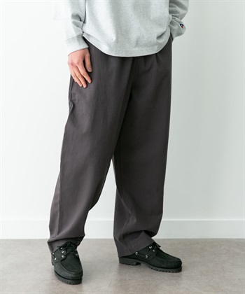 基本寬版輕便奇諾褲