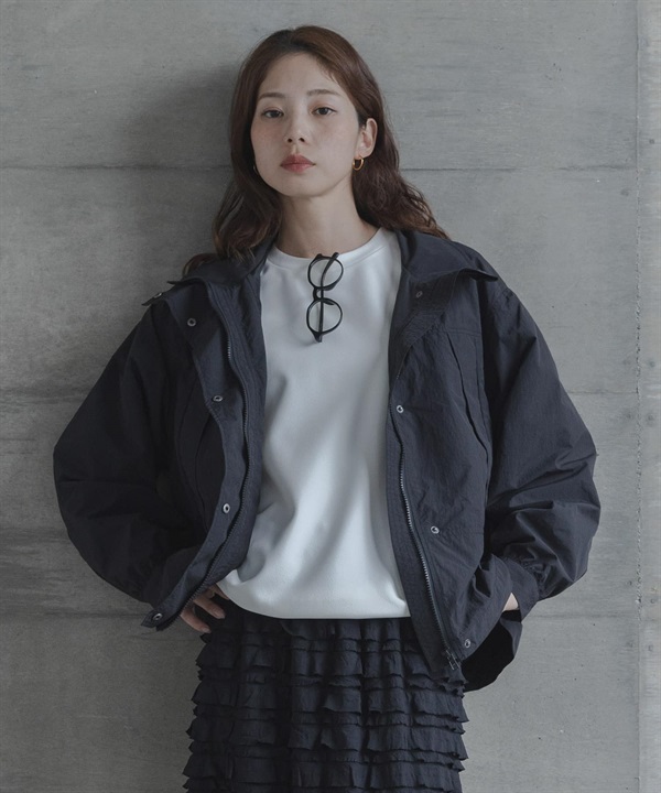 防潑水立領尼龍夾克