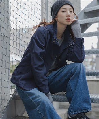 防潑水多機能連帽登山外套