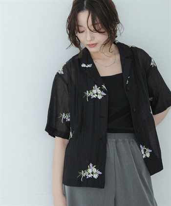 花樣刺繡緹花襯衫