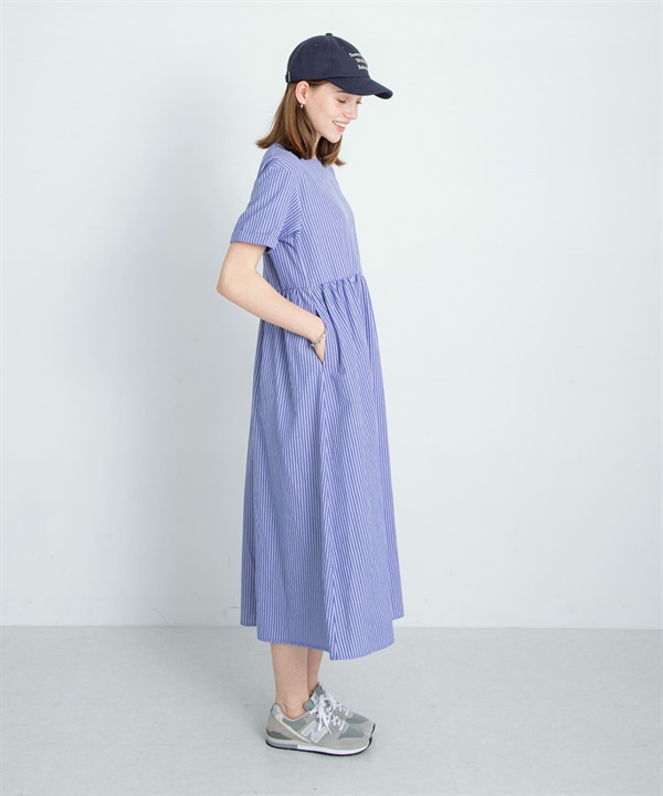 直條紋泡泡紗洋裝