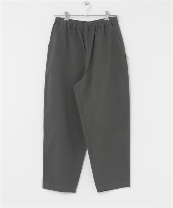 基本寬版輕便奇諾褲(炭灰色-M-CHARCOAL GRAY)