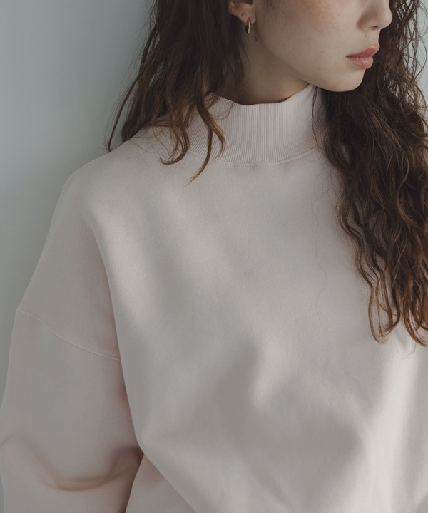 UR TECH 裏起毛微高領上衣