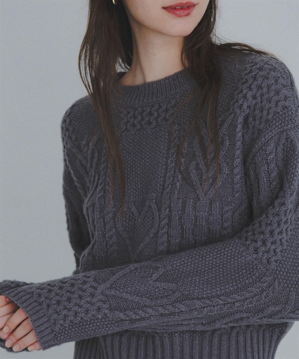 拼接心型麻花針織衫