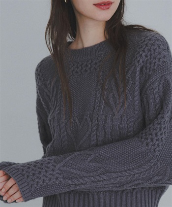 拼接心型麻花針織衫