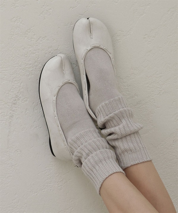 PAES / Leather String Flat Vintage White