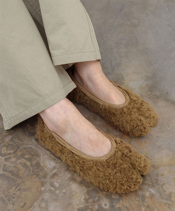 PAES / Teddy String Flat Brown