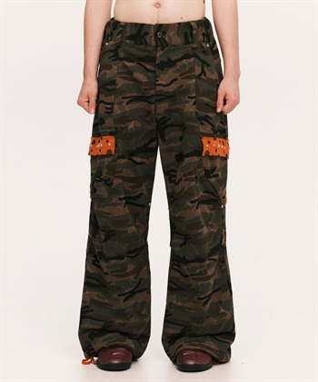 Plateau Studio / Camo sweat cargo