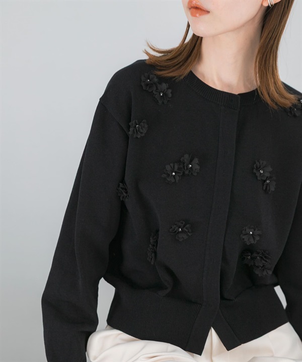 立體花朵開襟衫