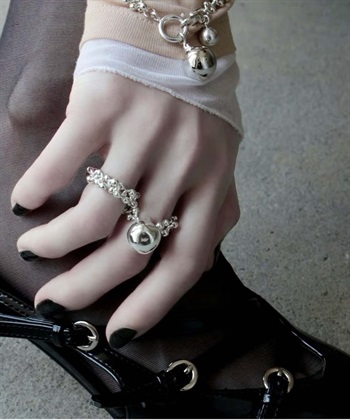 Soierie / Pome chain ring