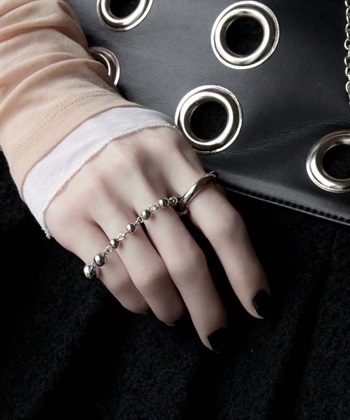 Soierie / Metal ball carabiner ring