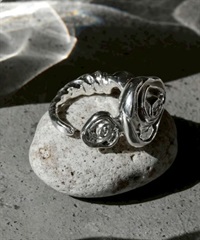 Soierie / Rose cuff ring(銀色-約9號-SILVER)