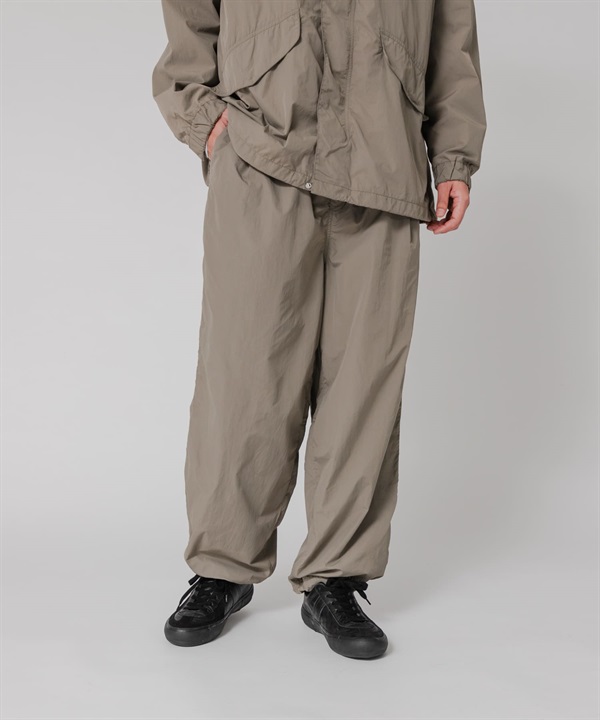 尼龍寬版輕便長褲
