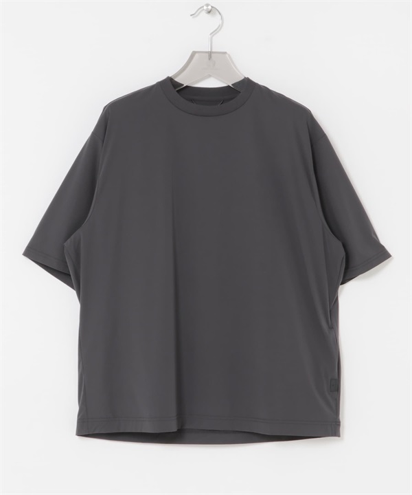 UR TECH MoLight 防潑水涼感可收納T恤(炭灰色-M-CHARCOAL GRAY)