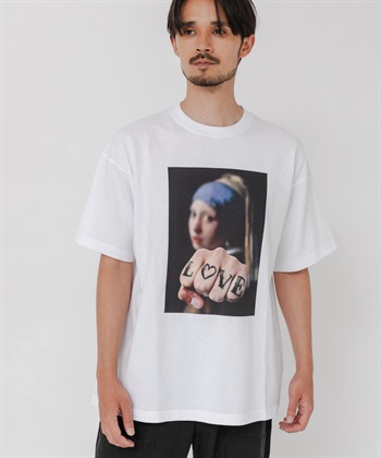 GIRL WITH A LOVE T恤