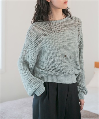 【KOL推薦】鏤空織紋寬鬆針織衫
