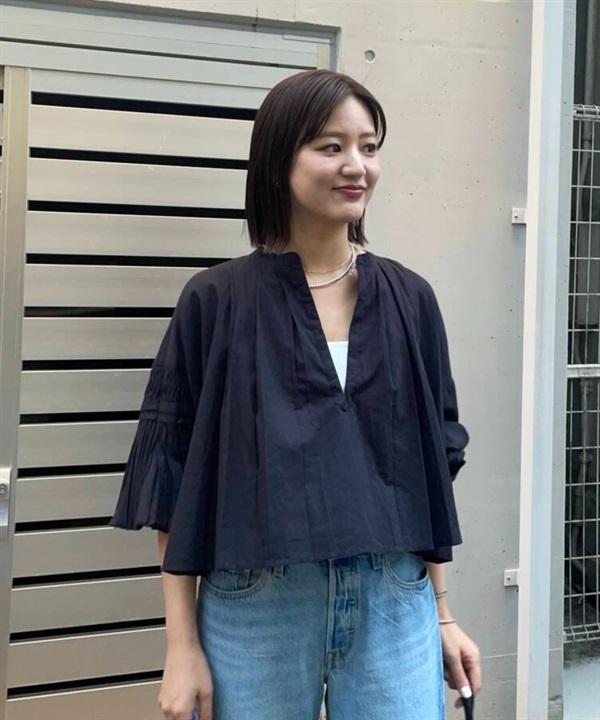棉質巴里紗打褶短版襯衫
