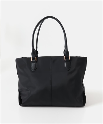 防潑水A4托特包(黑色x黑色-one-BLACK)