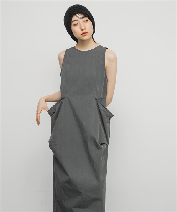 口袋設計繭型洋裝